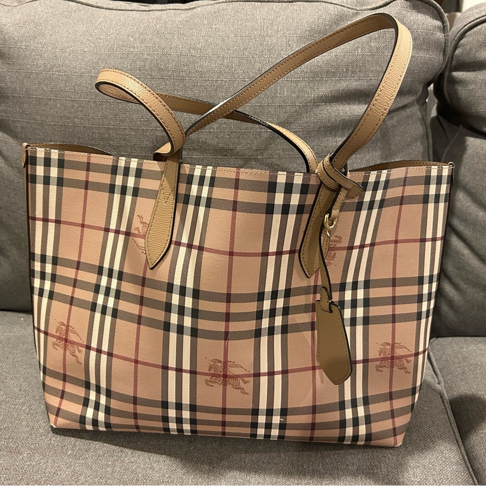 Burberry reversible tote